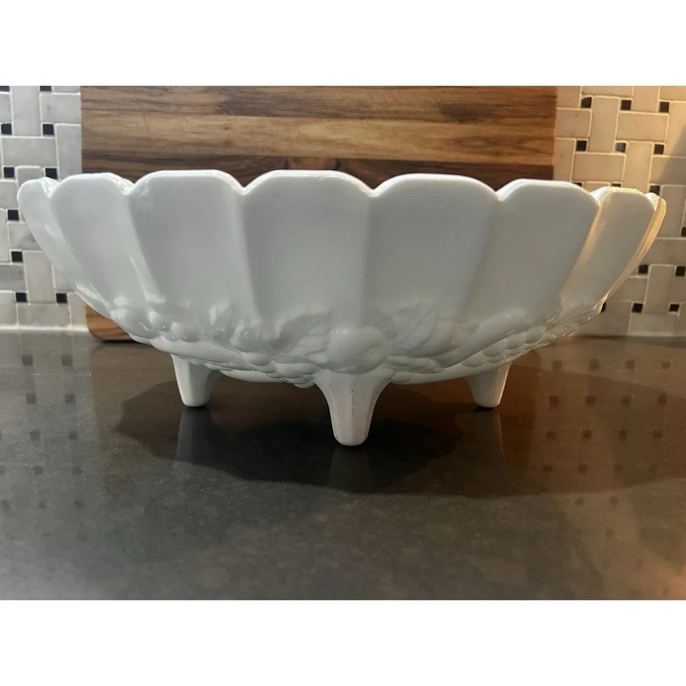 Vintage Indiana GlassHarvest Grapes Oval Fruit Bowl Milk Glass Footed Scalloped
